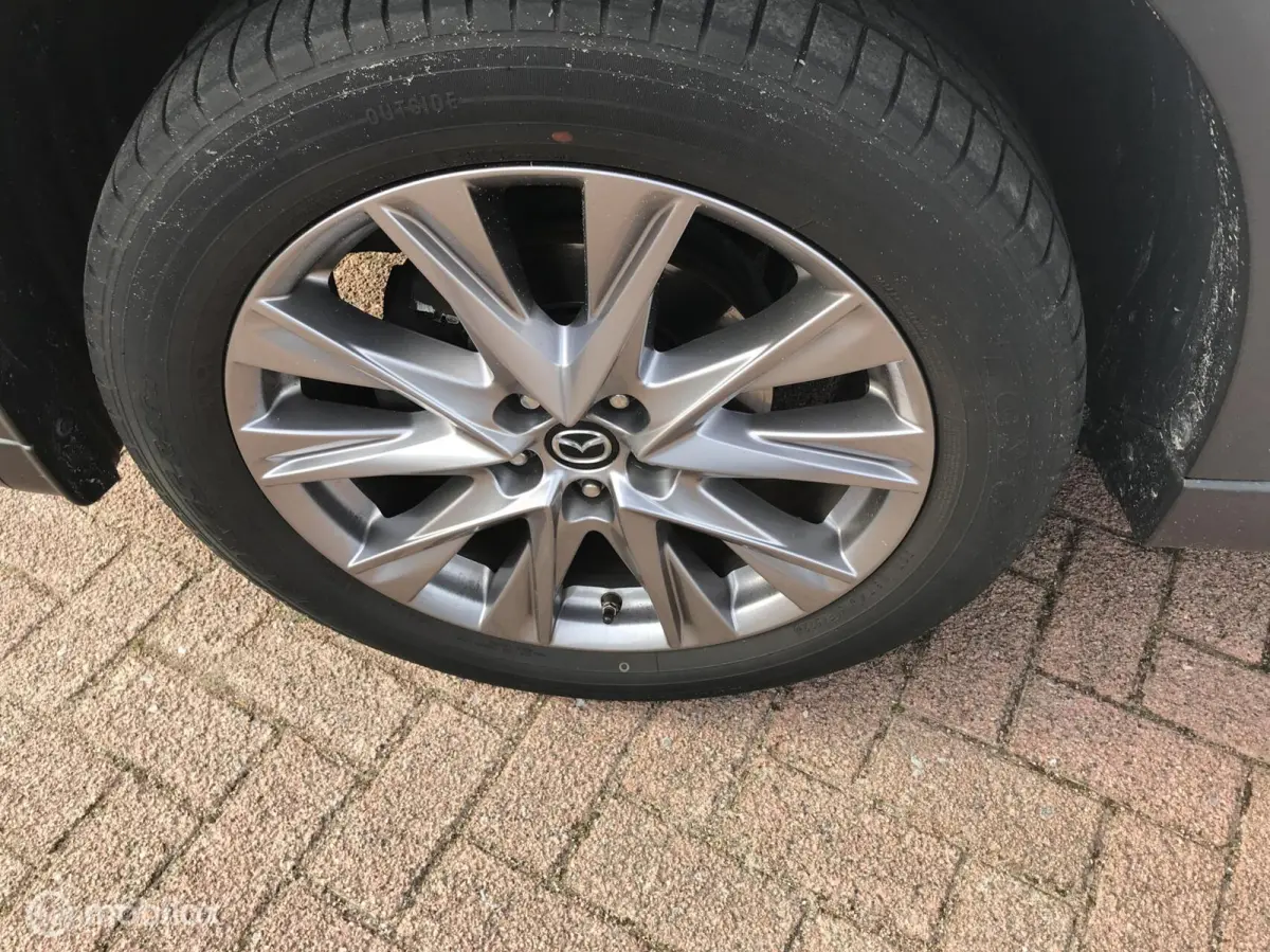 2.0 SkyActiv-G 165 Business Luxury