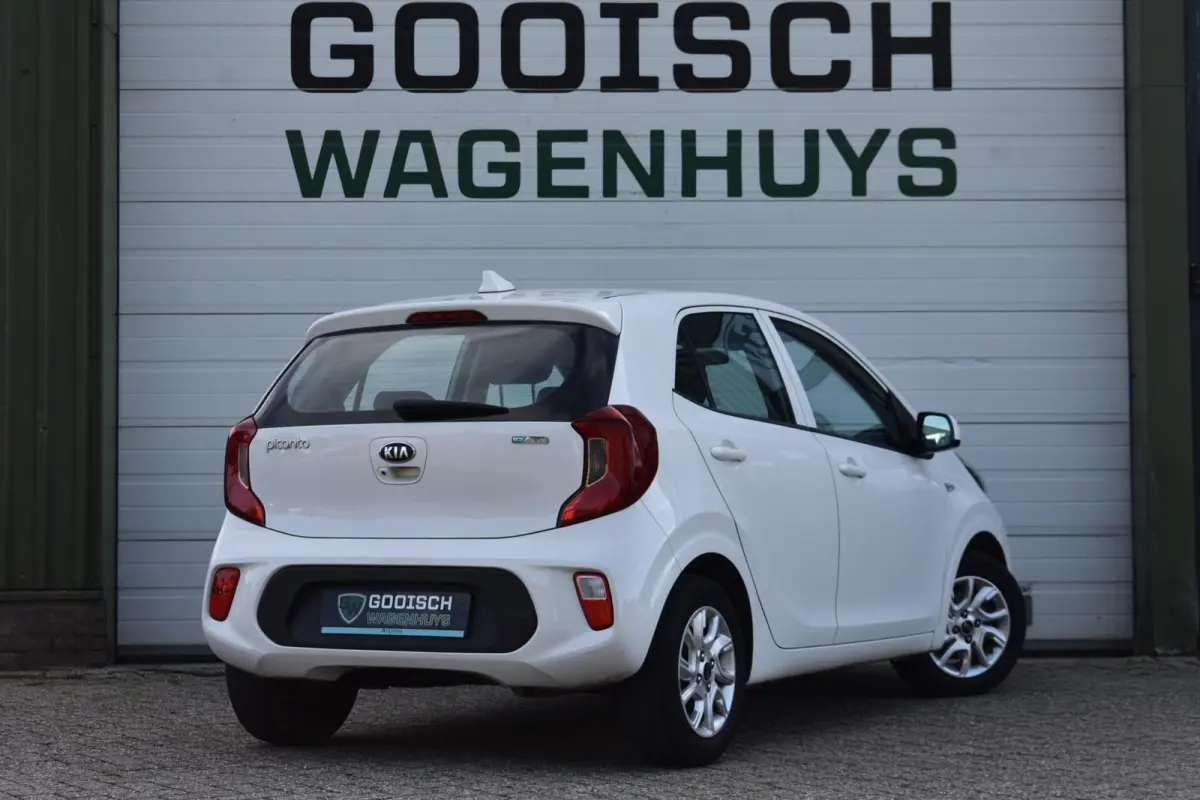 1.0 CVVT ComfortPlusLine Navigator | Carplay | Camera | Airco |
