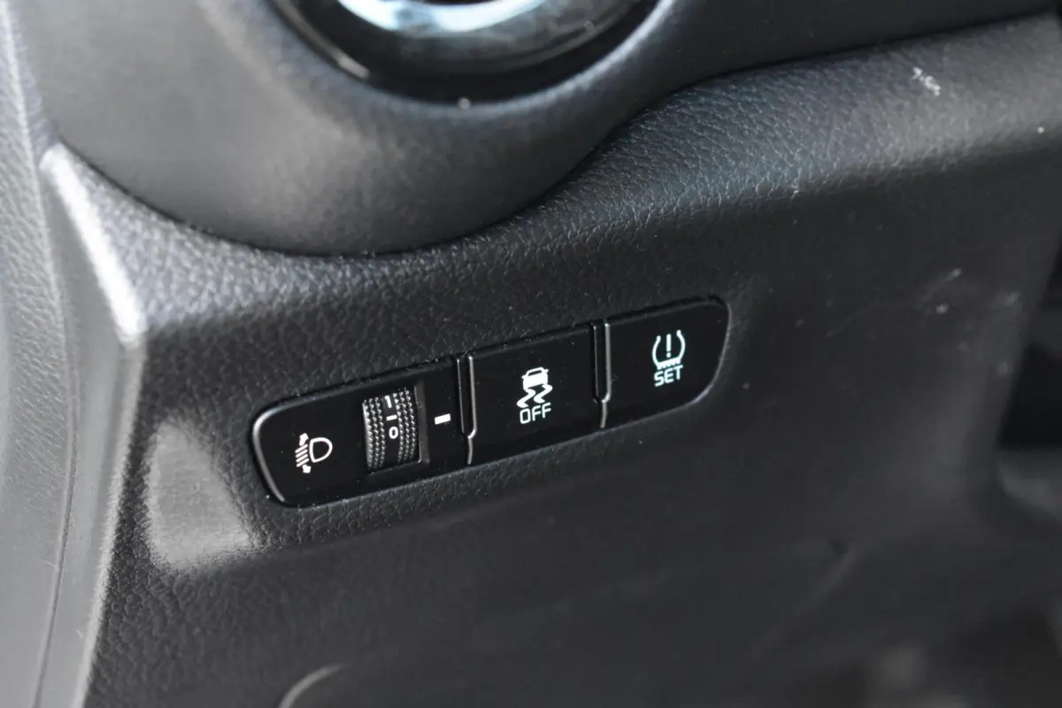 1.0 CVVT ComfortPlusLine Navigator | Carplay | Camera | Airco |
