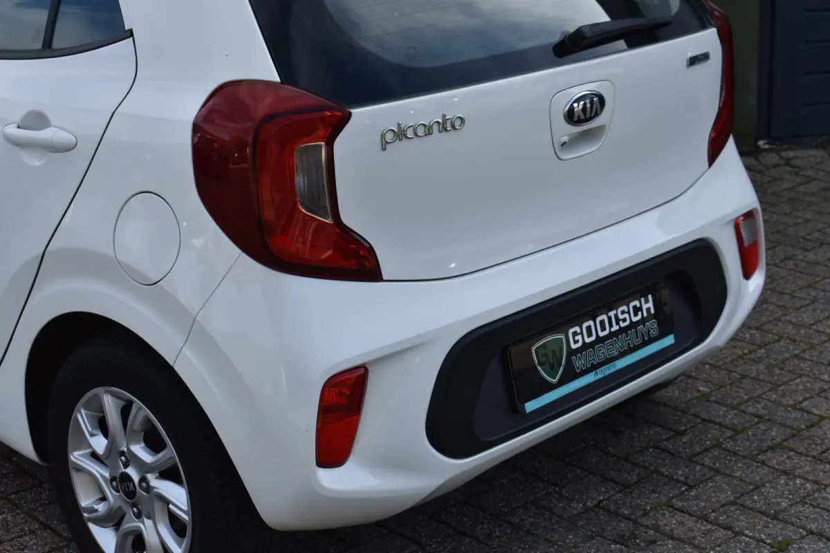 1.0 CVVT ComfortPlusLine Navigator | Carplay | Camera | Airco |