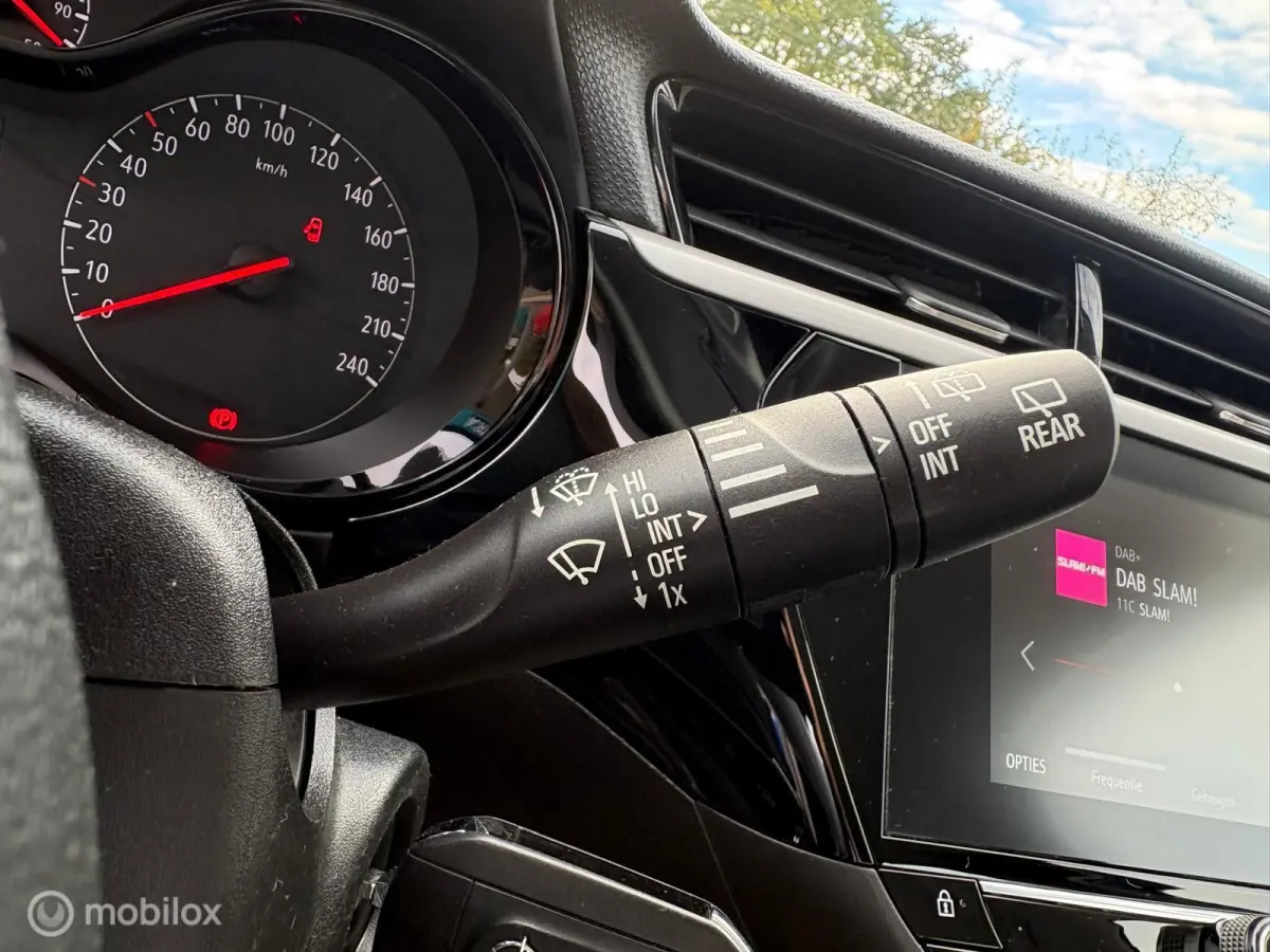 1.2 100PK Edition|NAVIGATIE|PDC|CARPLAY|NAP|DAB+