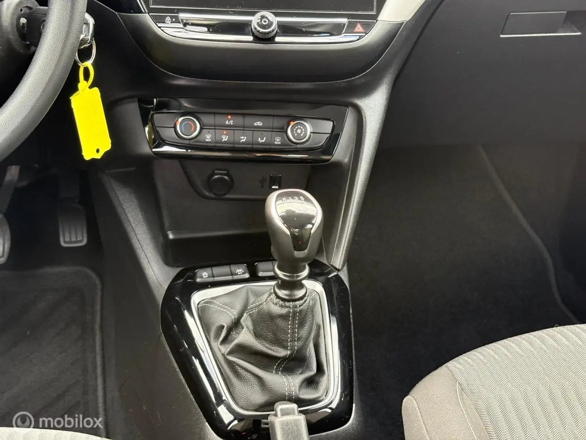 1.2 100PK Edition|NAVIGATIE|PDC|CARPLAY|NAP|DAB+