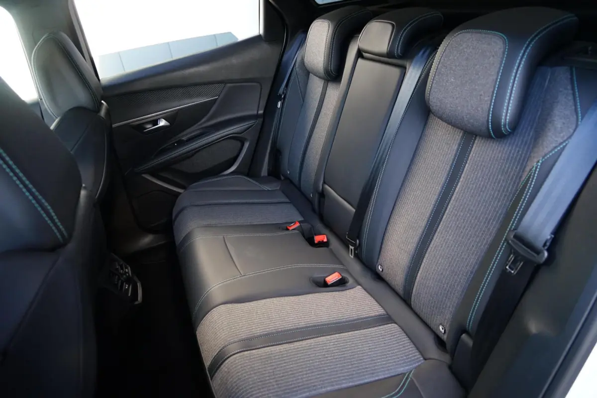1.6 HYbrid 225 Allure Pack Business, SOH 97 %, stoelverw.