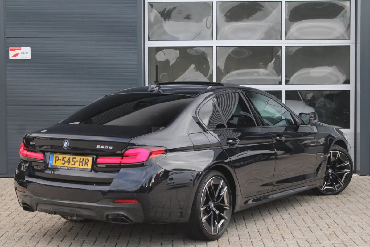 545e xDrive M-Sport | Pano | 360 | Laser | HK | ACC | Ventilatie | Soft close