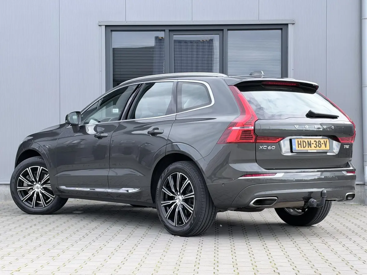 2.0 T5 AWD Inscription 254 PK | Trekhaak | Leder | 360 camera | Carplay