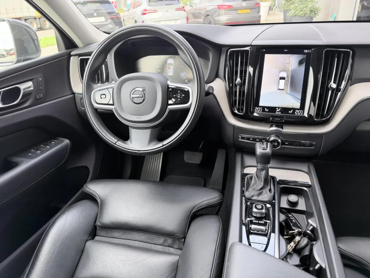 2.0 T5 AWD Inscription 254 PK | Trekhaak | Leder | 360 camera | Carplay