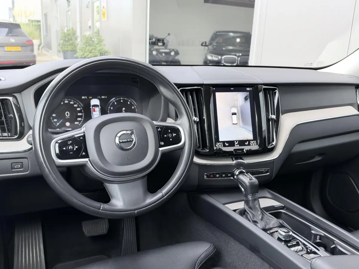 2.0 T5 AWD Inscription 254 PK | Trekhaak | Leder | 360 camera | Carplay