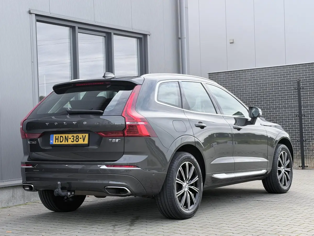 2.0 T5 AWD Inscription 254 PK | Trekhaak | Leder | 360 camera | Carplay