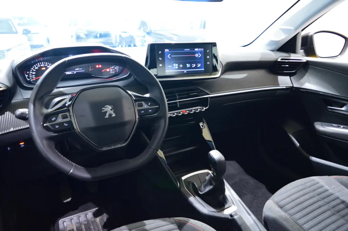 1.2 PureTech Active Pack HANDGESCHAKELD - AIRCO - APPLECARPLAY/ ANDROID AUTO