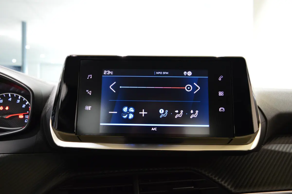 1.2 PureTech Active Pack HANDGESCHAKELD - AIRCO - APPLECARPLAY/ ANDROID AUTO