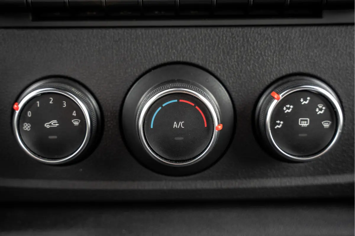 2.3dCi | Bakwagen met Laadklep | LED | Carplay | Camera | Cruise