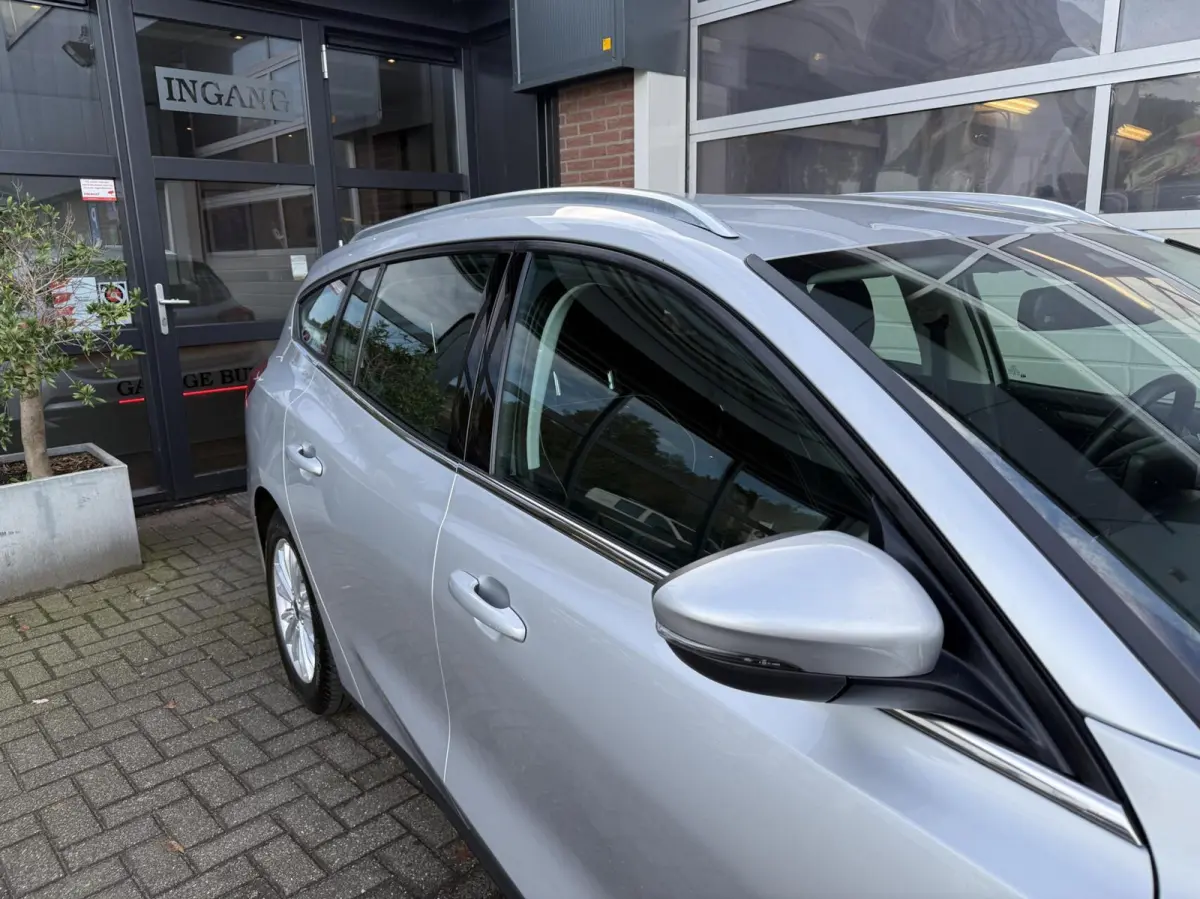 1.0 EcoBoost Business CARPLAY/ECC *ALL-IN PRIJS*