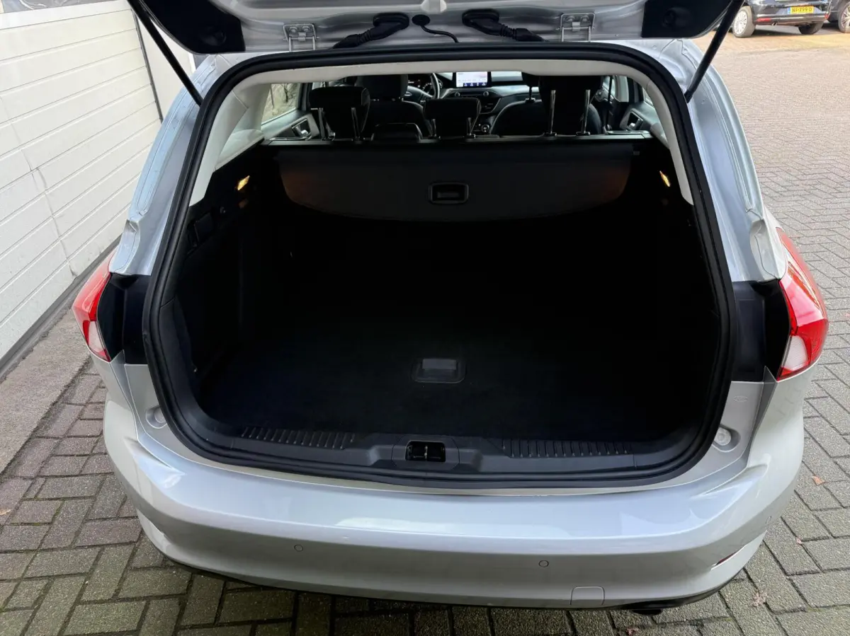 1.0 EcoBoost Business CARPLAY/ECC *ALL-IN PRIJS*