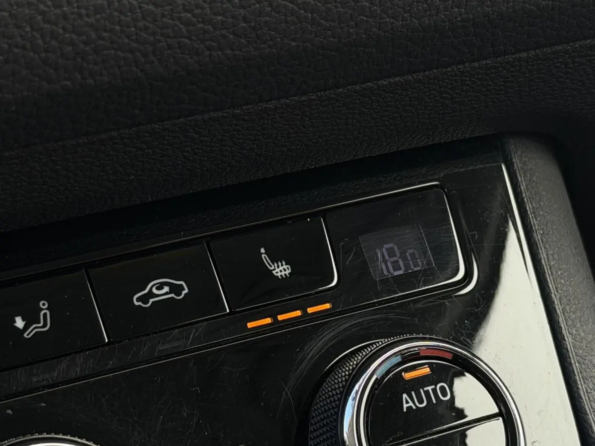 1.5 TSI Business Edition | Carplay | ACC | Dodehoek