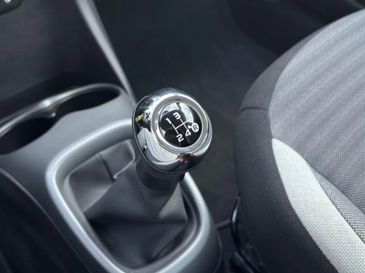 1.0 VVT-i x-cite | Camera | Carplay | 15 inch velgen