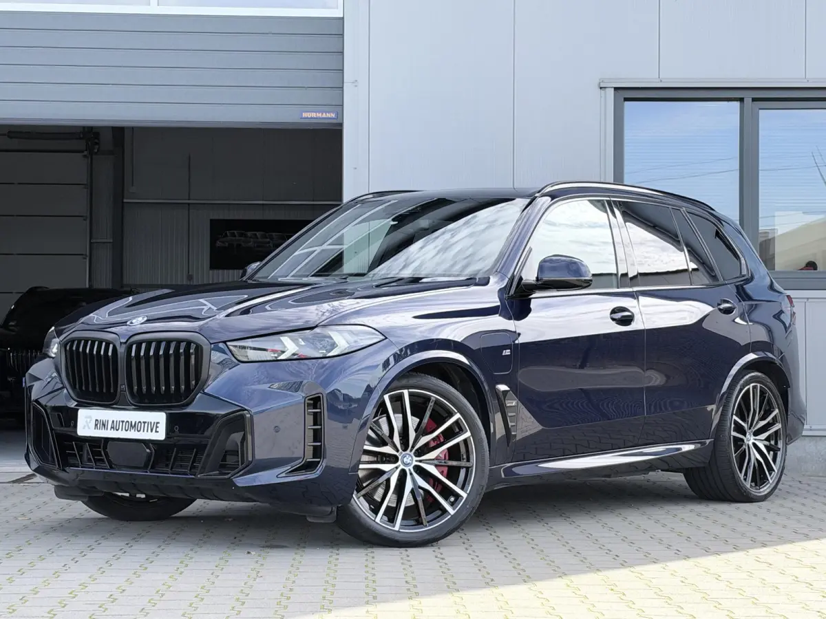 xDrive50e M sport Pro | 490 PK | Trekhaak | Pano | M Stoelen | Individual Tansanitblau metallic | Long Range