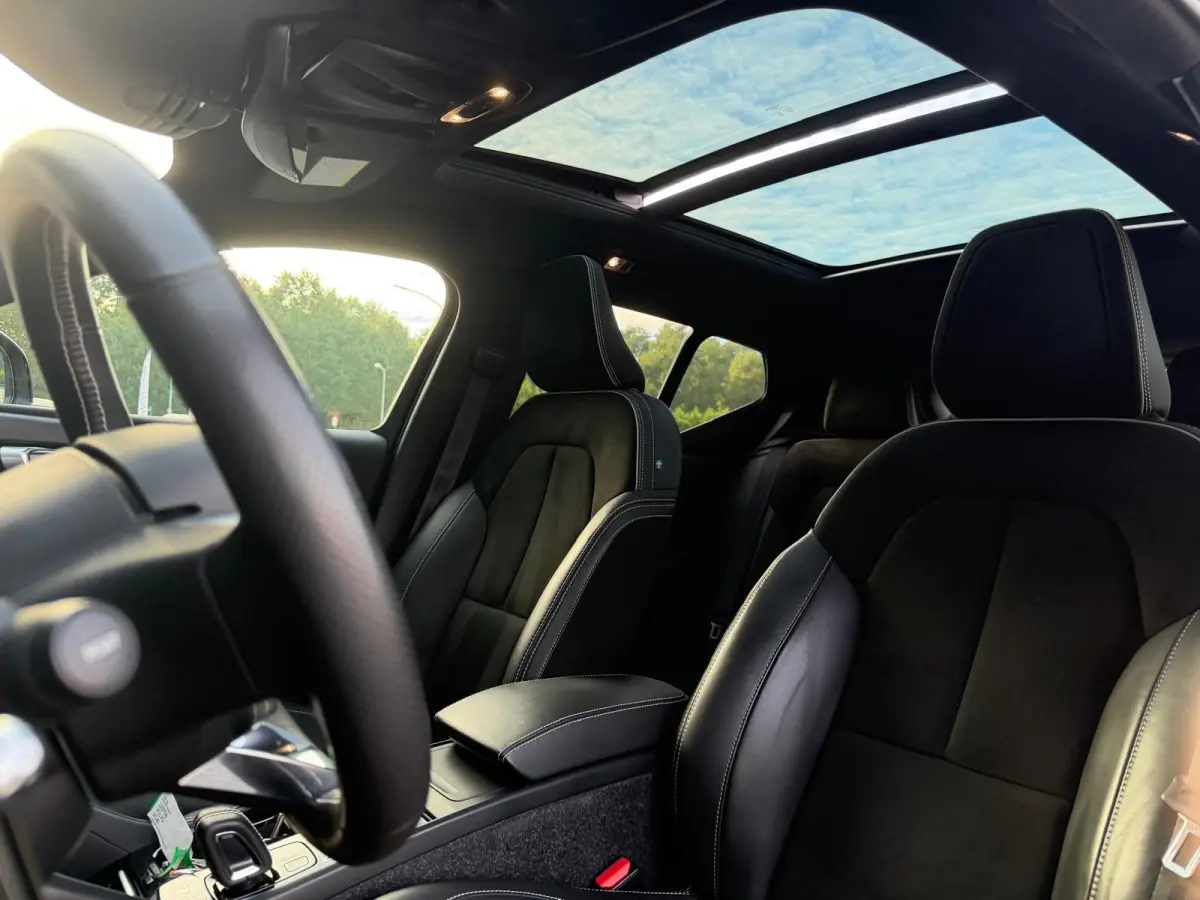 1.5 T2 R-Design | 1E EIGENAAR | 3/6/12MND GARANTIE | AUTOMAAT | PANO | LED | DAB | CRUISE | CARPLAY | STOELVERWM | BLIS | HARMAN KARDON |