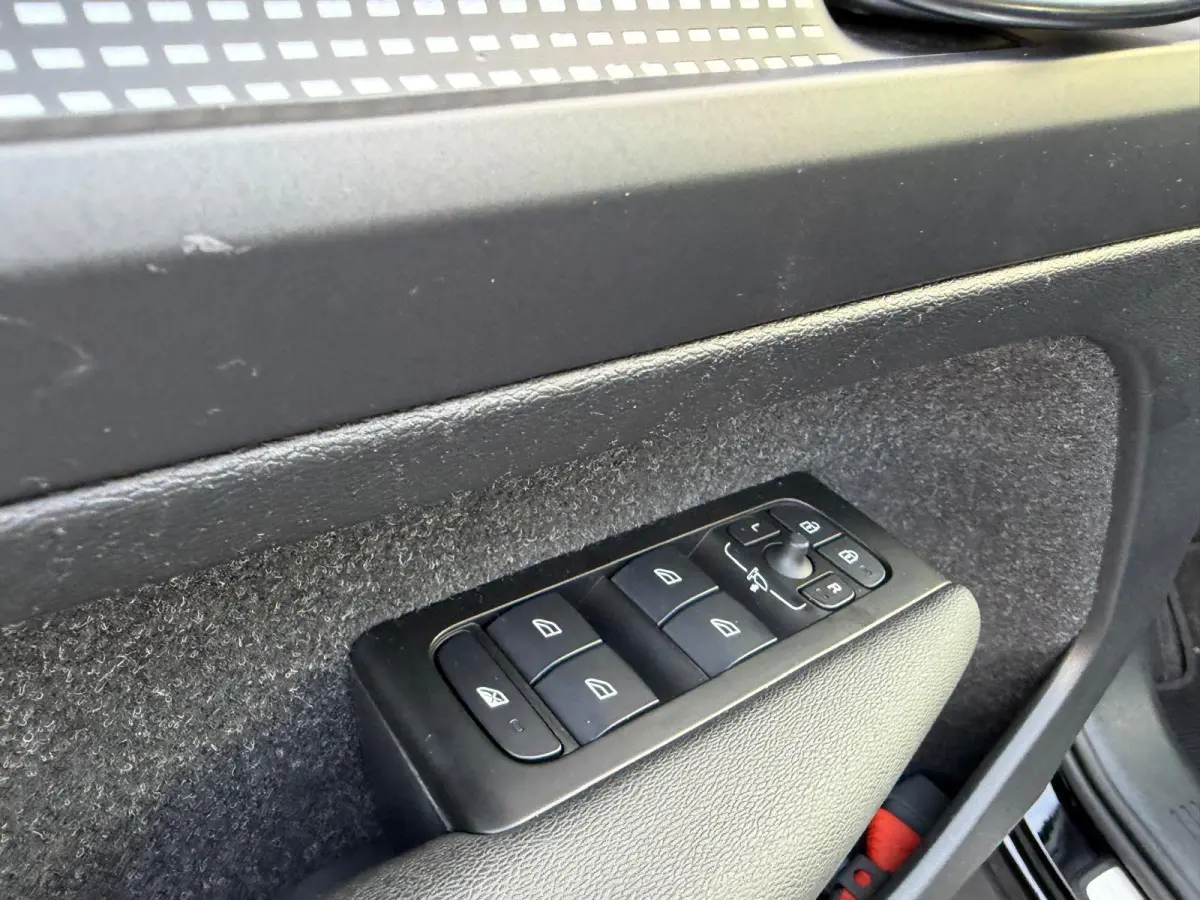 1.5 T2 R-Design | 1E EIGENAAR | 3/6/12MND GARANTIE | AUTOMAAT | PANO | LED | DAB | CRUISE | CARPLAY | STOELVERWM | BLIS | HARMAN KARDON |