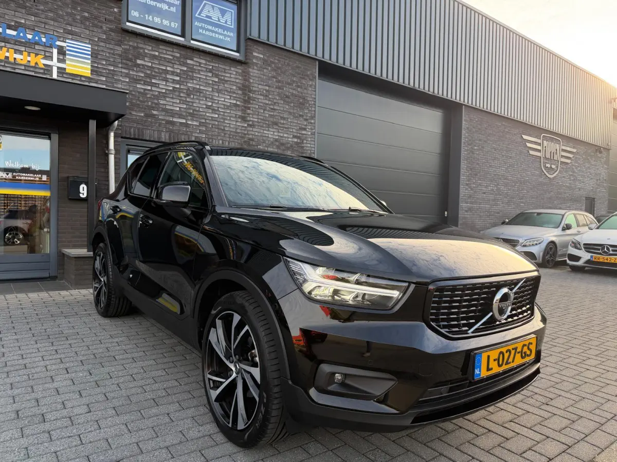 1.5 T2 R-Design | 1E EIGENAAR | 3/6/12MND GARANTIE | AUTOMAAT | PANO | LED | DAB | CRUISE | CARPLAY | STOELVERWM | BLIS | HARMAN KARDON |