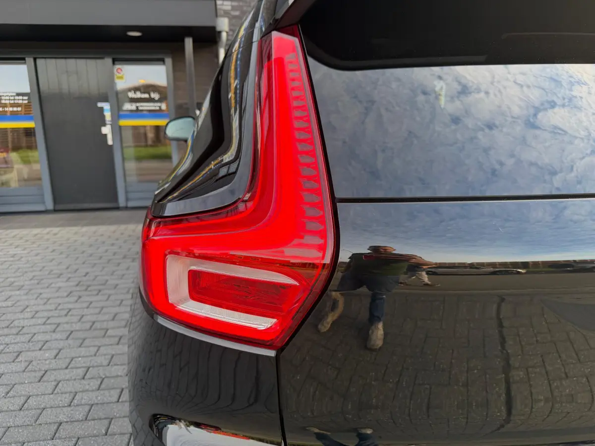 1.5 T2 R-Design | 1E EIGENAAR | 3/6/12MND GARANTIE | AUTOMAAT | PANO | LED | DAB | CRUISE | CARPLAY | STOELVERWM | BLIS | HARMAN KARDON |
