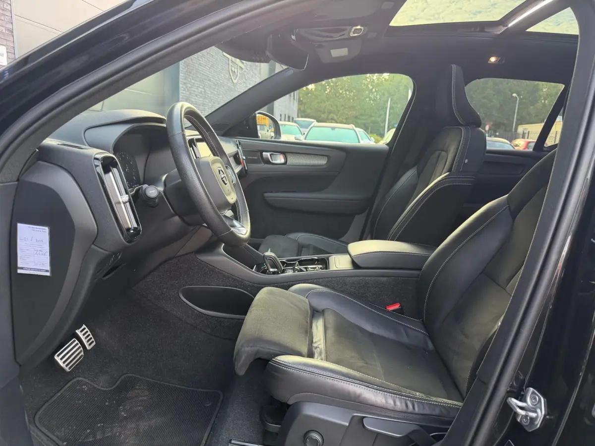 1.5 T2 R-Design | 1E EIGENAAR | 3/6/12MND GARANTIE | AUTOMAAT | PANO | LED | DAB | CRUISE | CARPLAY | STOELVERWM | BLIS | HARMAN KARDON |