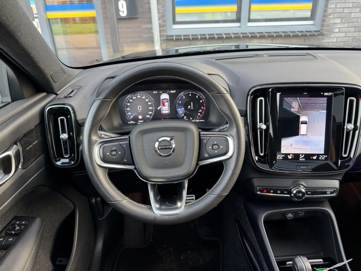 1.5 T2 R-Design | 1E EIGENAAR | 3/6/12MND GARANTIE | AUTOMAAT | PANO | LED | DAB | CRUISE | CARPLAY | STOELVERWM | BLIS | HARMAN KARDON |