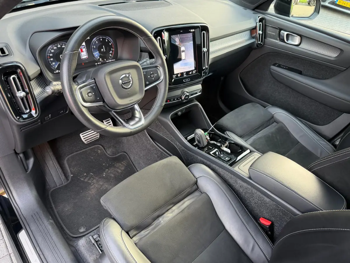 1.5 T2 R-Design | 1E EIGENAAR | 3/6/12MND GARANTIE | AUTOMAAT | PANO | LED | DAB | CRUISE | CARPLAY | STOELVERWM | BLIS | HARMAN KARDON |