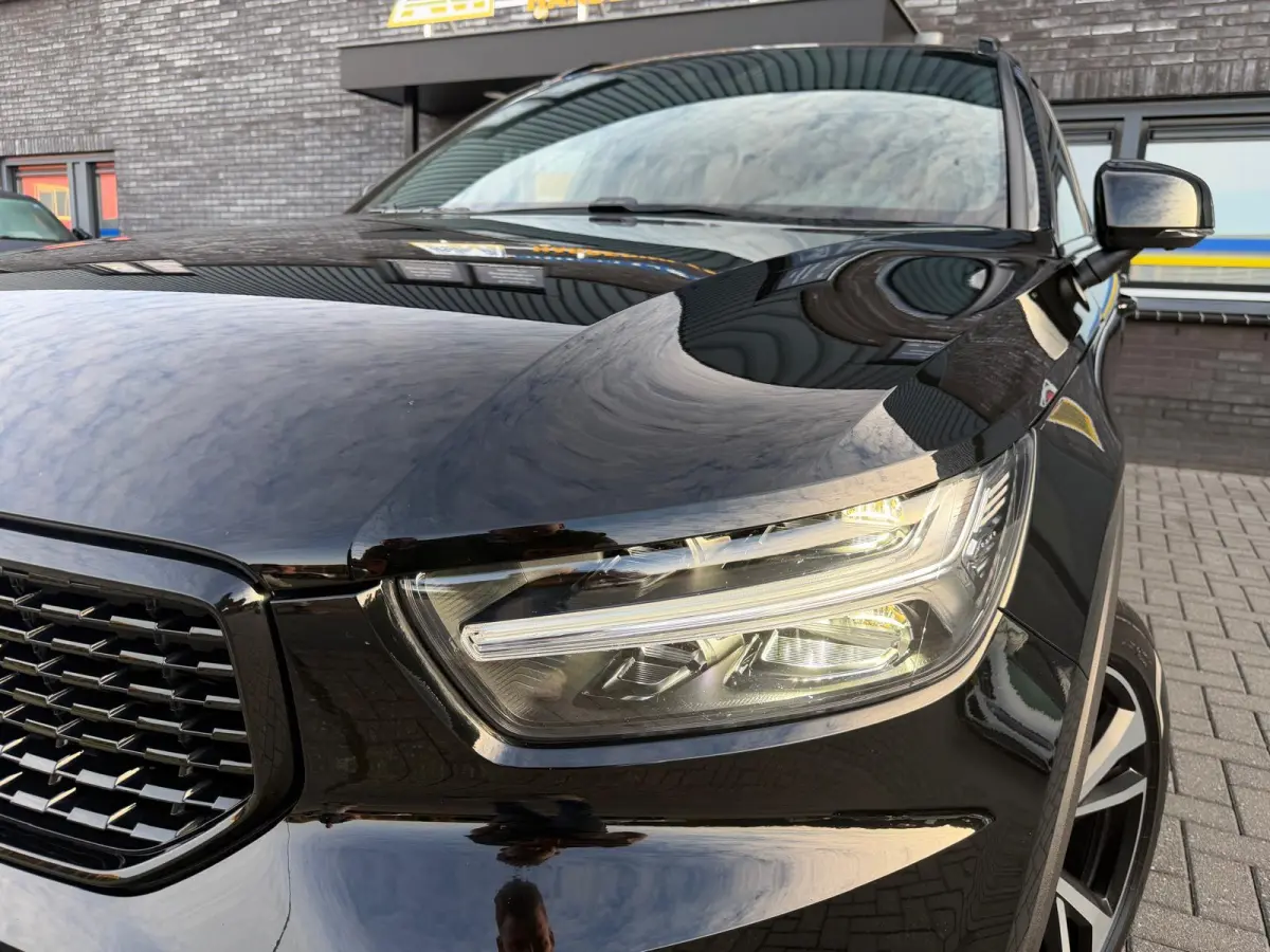 1.5 T2 R-Design | 1E EIGENAAR | 3/6/12MND GARANTIE | AUTOMAAT | PANO | LED | DAB | CRUISE | CARPLAY | STOELVERWM | BLIS | HARMAN KARDON |
