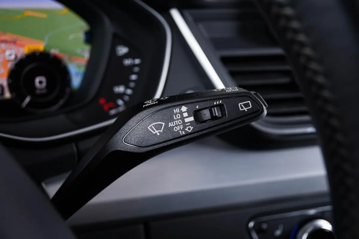 55 TFSI e quattro Competition Panoramadak - Akoestisch glas - Audi soundsystem - Head up - Stoelverwarming - Assistentiepakket 'City en Parking' - Cruise Control - Parkeerassistent -