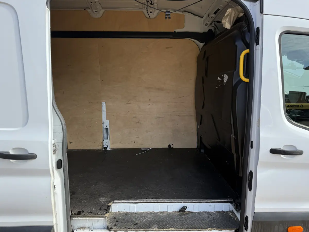 e-Transit 68kWh 184PK