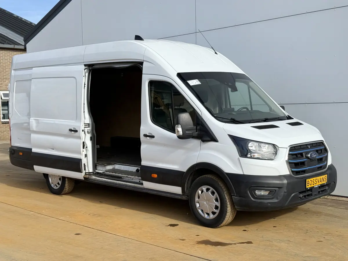 e-Transit 68kWh 184PK