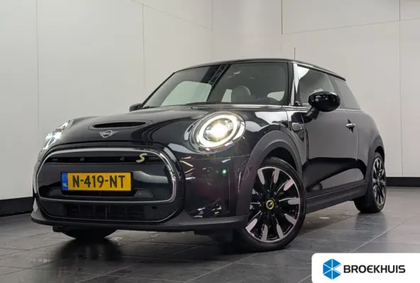Mini Yours 33 kWh | Pano | SOH 100% | Leder | Stoelverwarming | HUD