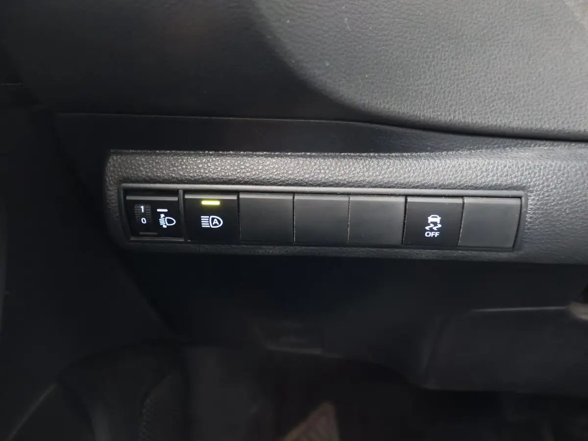 1.8 HYBRID AUT. ACTIVE + ADAPTIVE CRUISE | CAMERA | NAVIGATIE | DAB