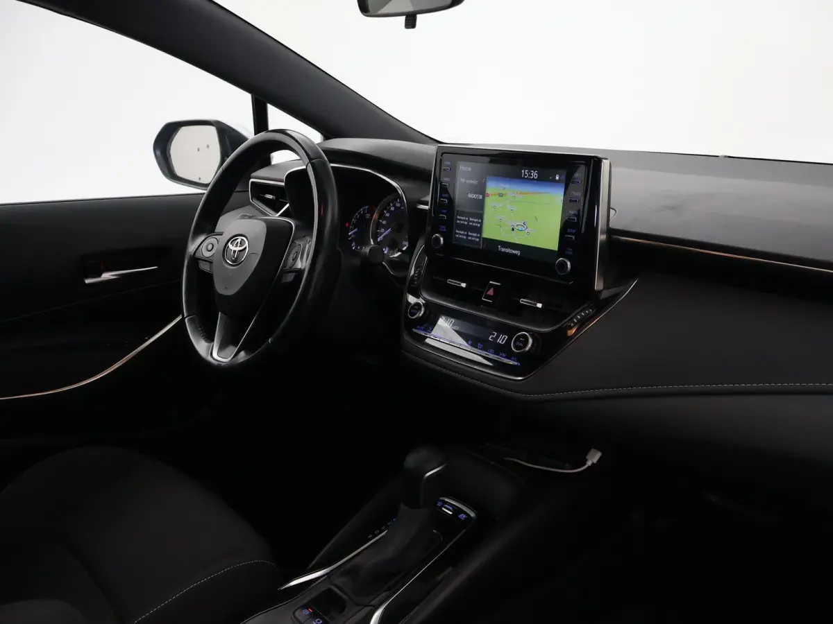 1.8 HYBRID AUT. ACTIVE + ADAPTIVE CRUISE | CAMERA | NAVIGATIE | DAB