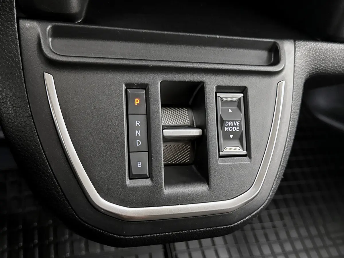 L3H1 SX 50 kWh Camera Snelladen Carplay