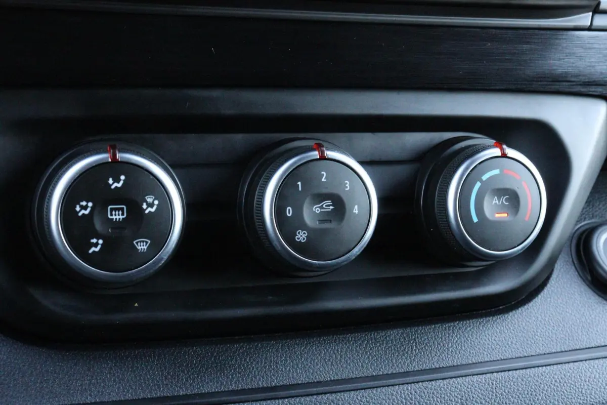 bestel 2.0 dCi L1H1 l 29.000 KM !! l AIRCO l CRUISE CONTROL