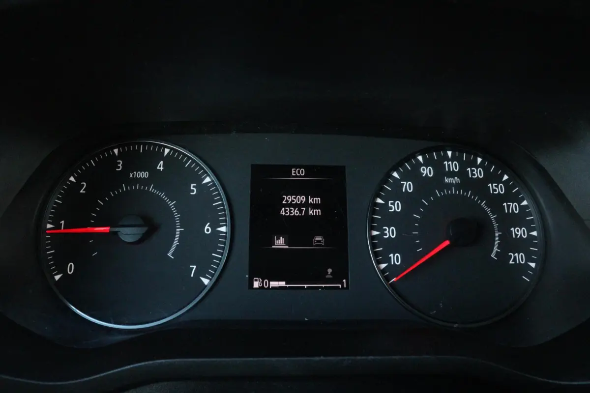 bestel 2.0 dCi L1H1 l 29.000 KM !! l AIRCO l CRUISE CONTROL