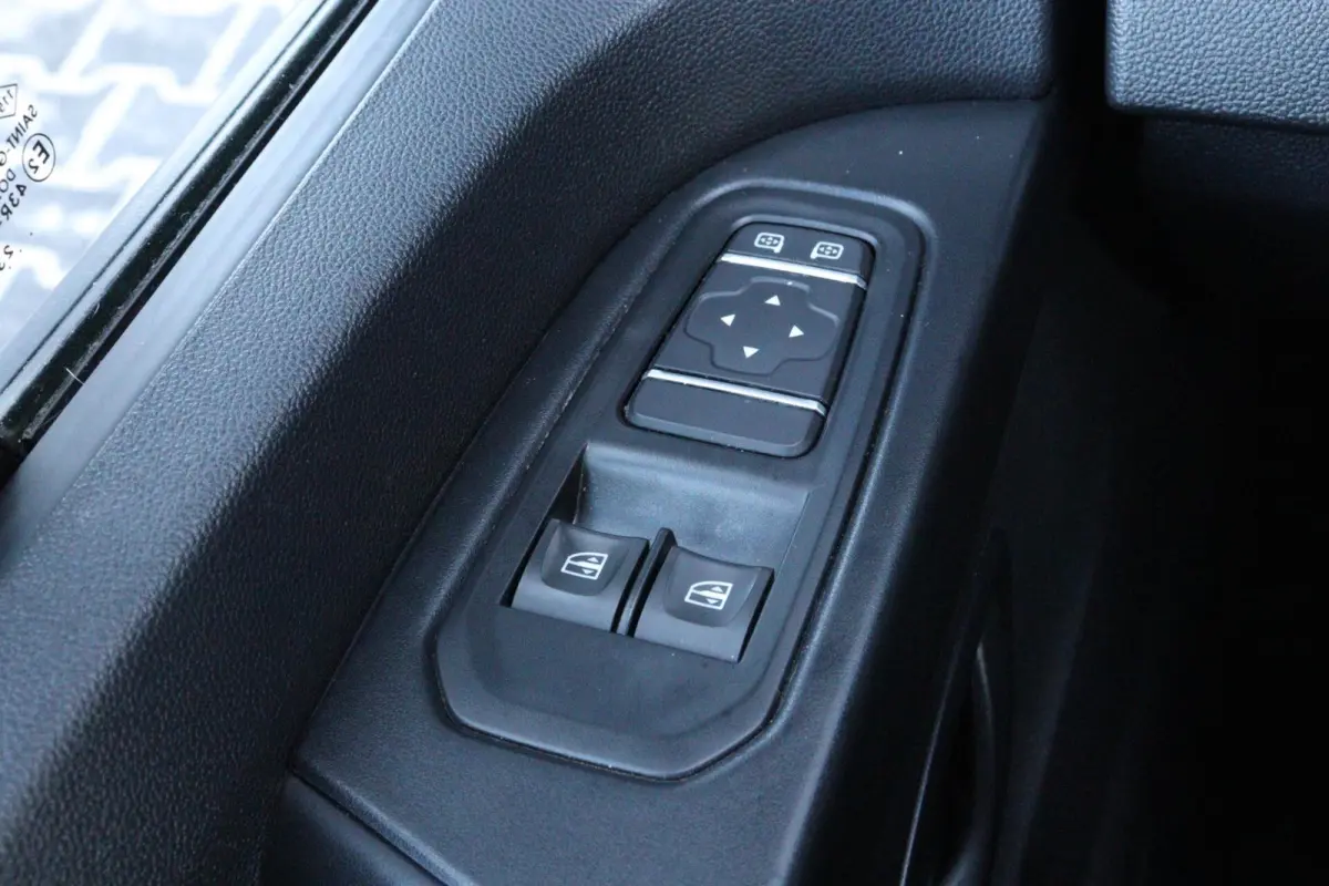 bestel 2.0 dCi L1H1 l 29.000 KM !! l AIRCO l CRUISE CONTROL