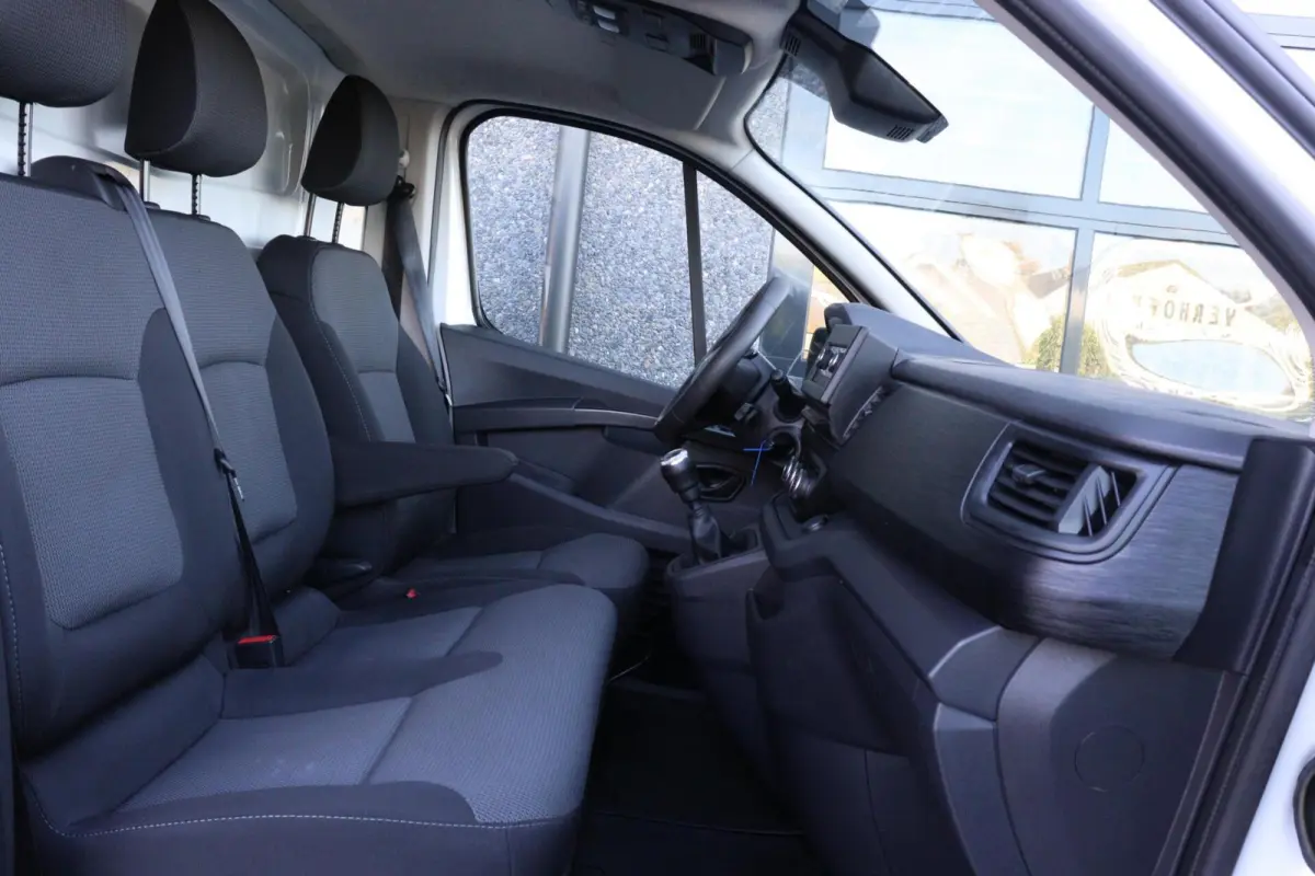 bestel 2.0 dCi L1H1 l 29.000 KM !! l AIRCO l CRUISE CONTROL