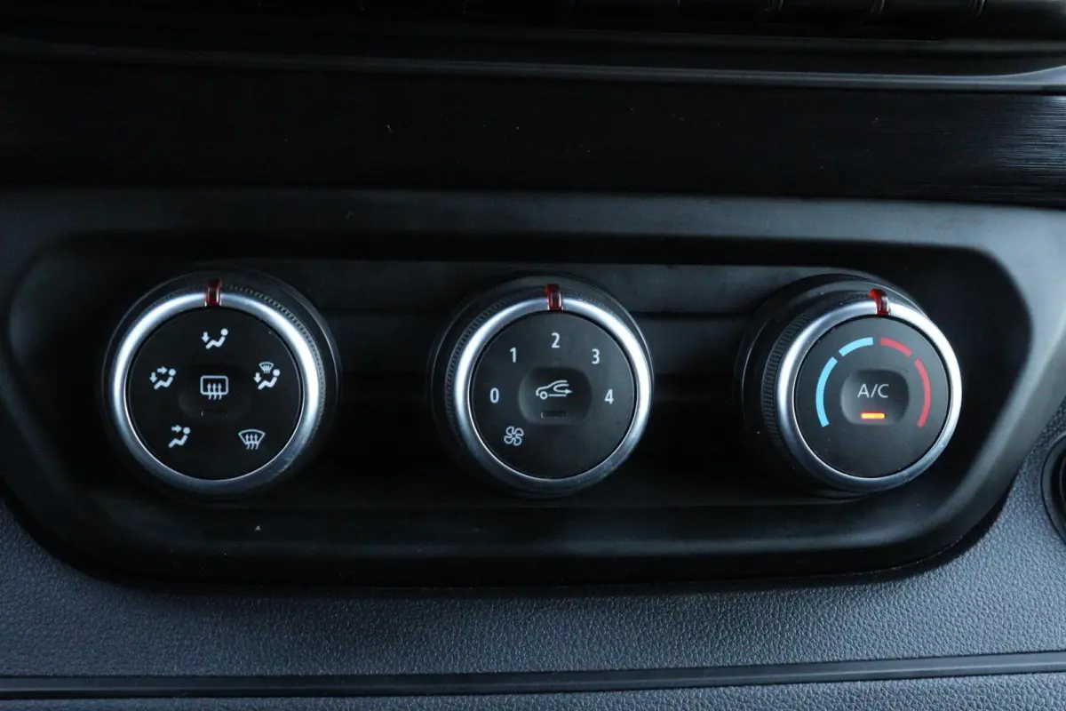 bestel 2.0 dCi L1H1 l 29.000 KM !! l AIRCO l CRUISE CONTROL