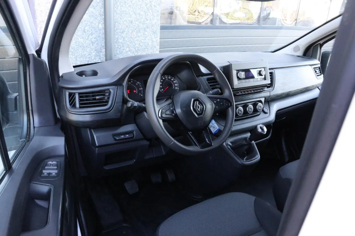 bestel 2.0 dCi L1H1 l 29.000 KM !! l AIRCO l CRUISE CONTROL