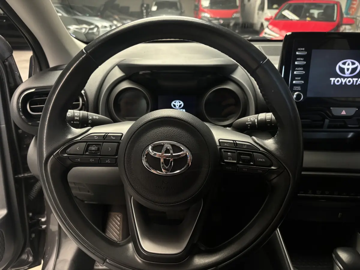 1.5 Hybrid Dynamic Camera/ cruise control