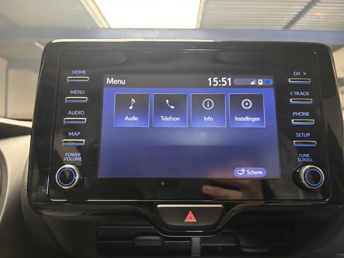 1.5 Hybrid Dynamic Camera/ cruise control