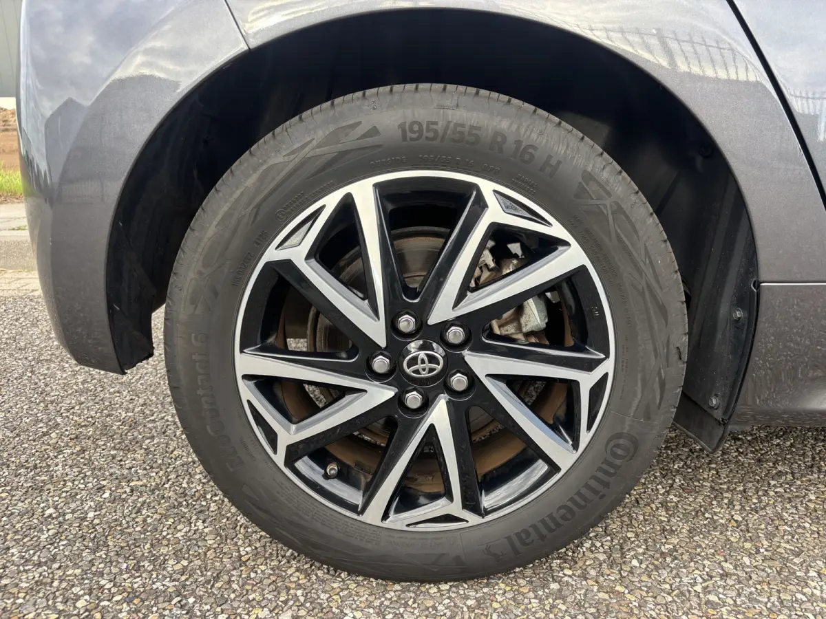 1.5 Hybrid Dynamic Camera/ cruise control