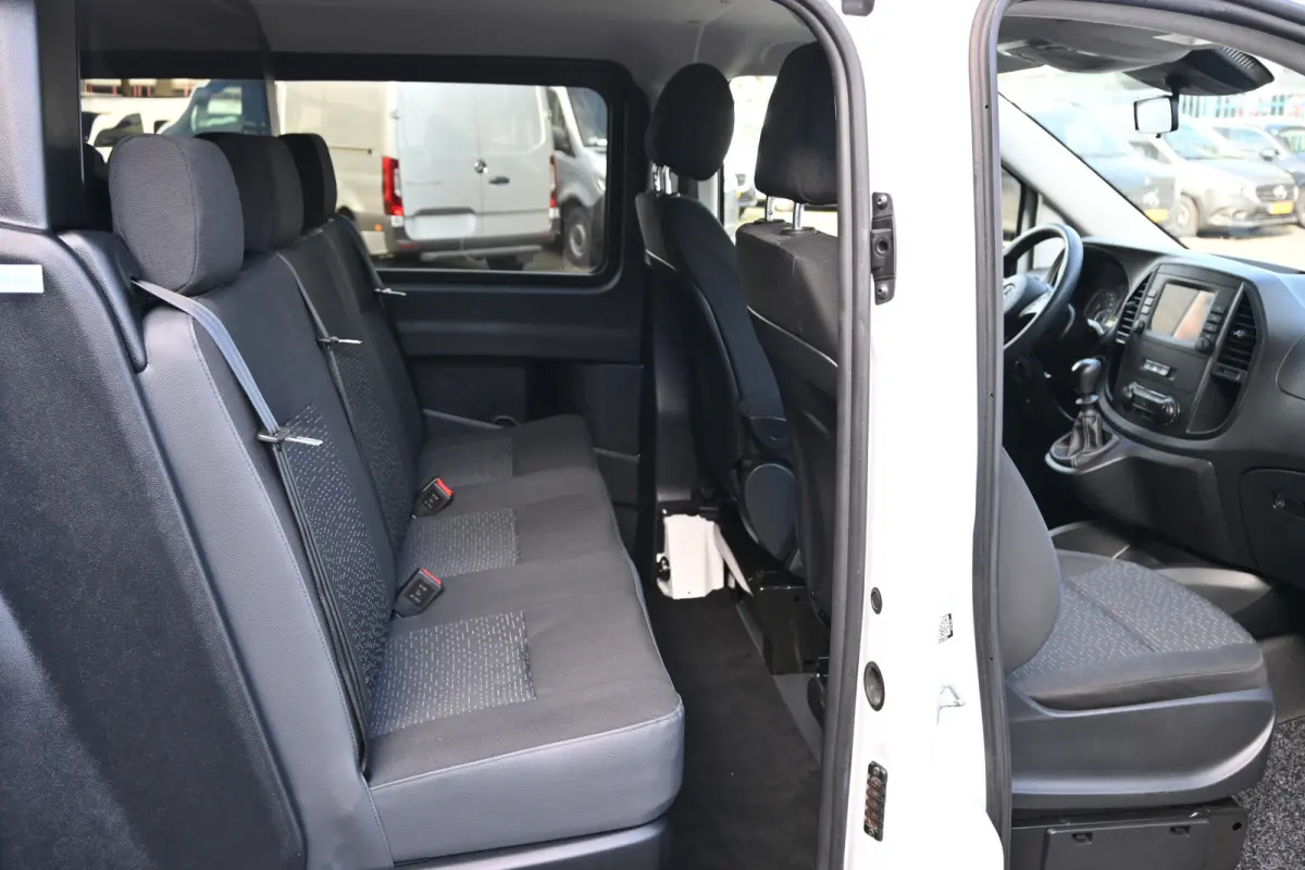 116 CDI L2 DC LED, Apple Carplay/Android Auto
