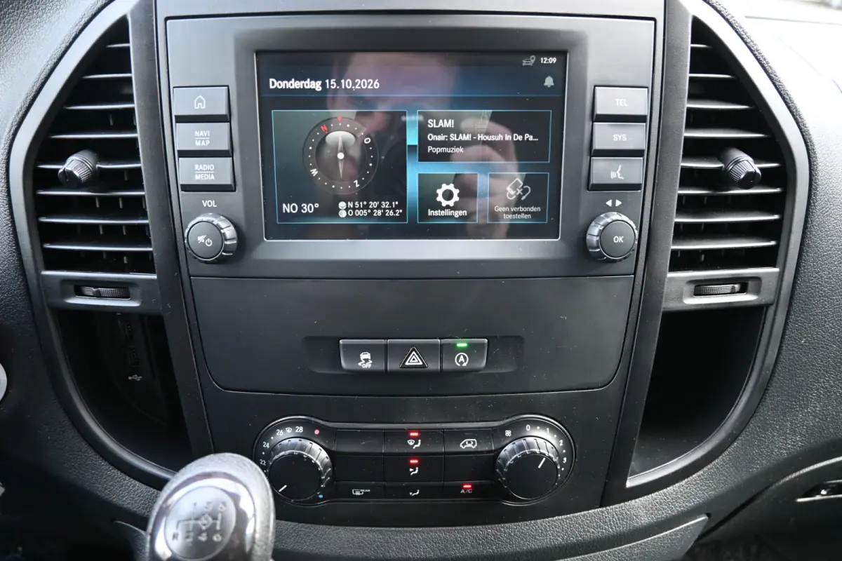 116 CDI L2 DC LED, Apple Carplay/Android Auto