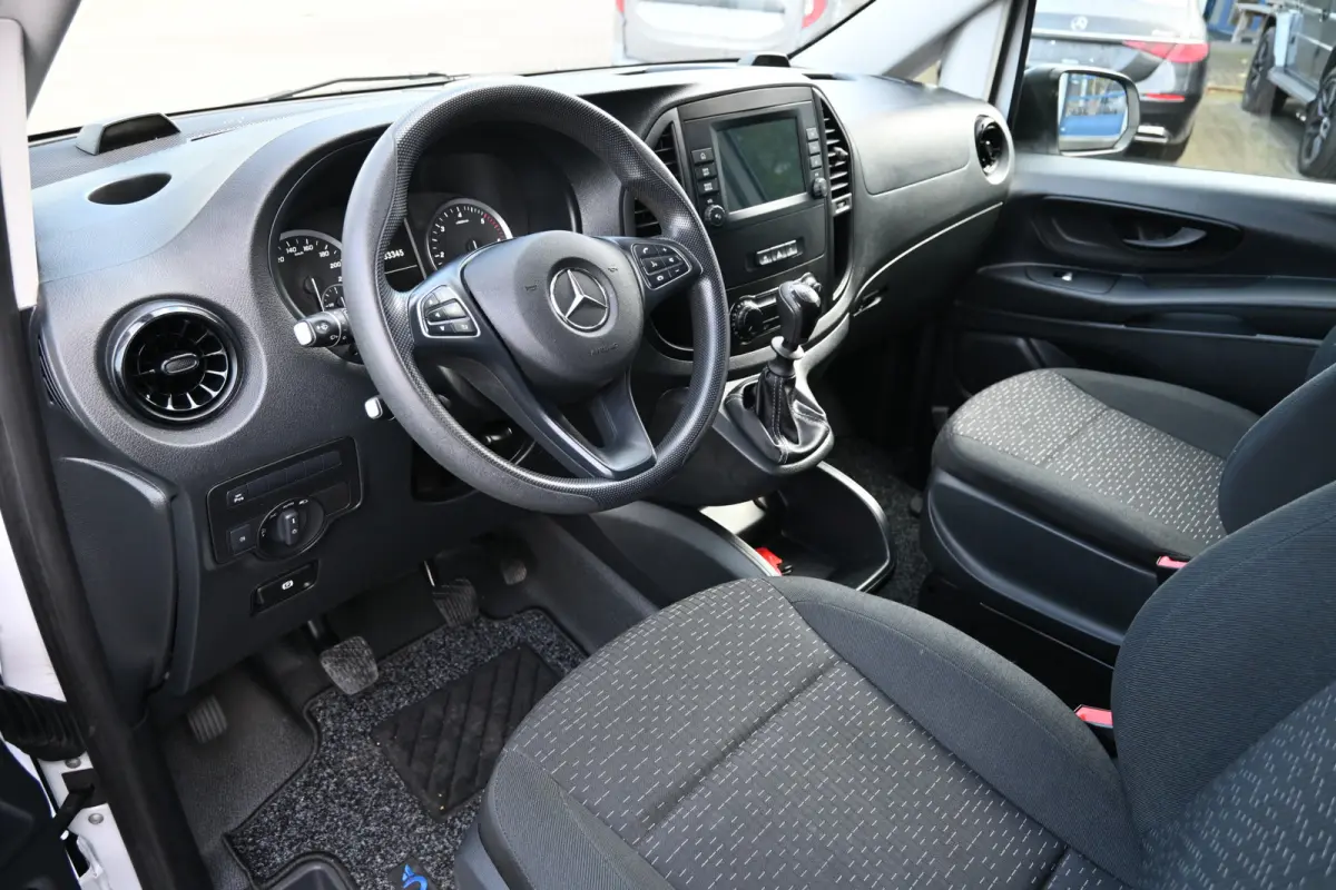 116 CDI L2 DC LED, Apple Carplay/Android Auto