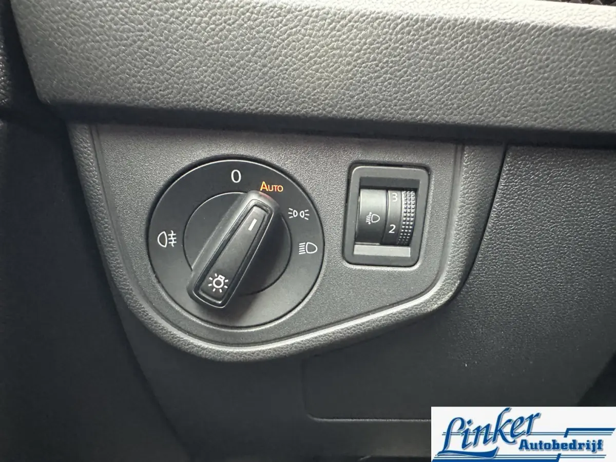 1.0 TSI Life - NL-AUTO | CARPLAY | PDC VOOR/ACHTER
