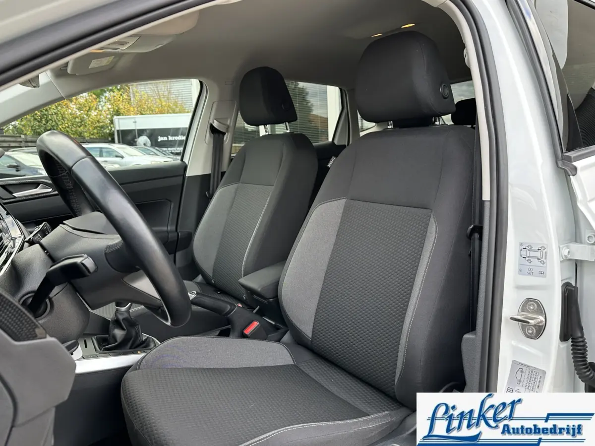 1.0 TSI Life - NL-AUTO | CARPLAY | PDC VOOR/ACHTER
