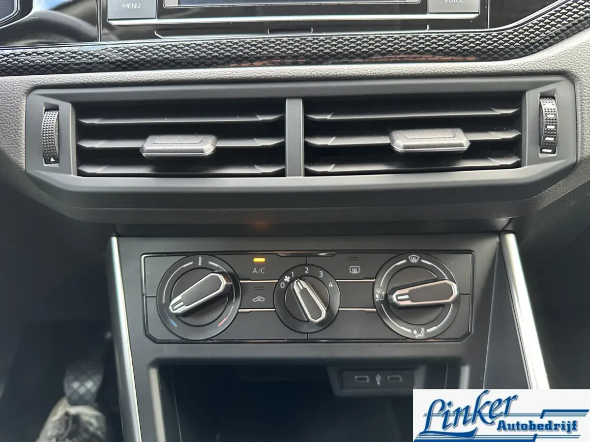 1.0 TSI Life - NL-AUTO | CARPLAY | PDC VOOR/ACHTER